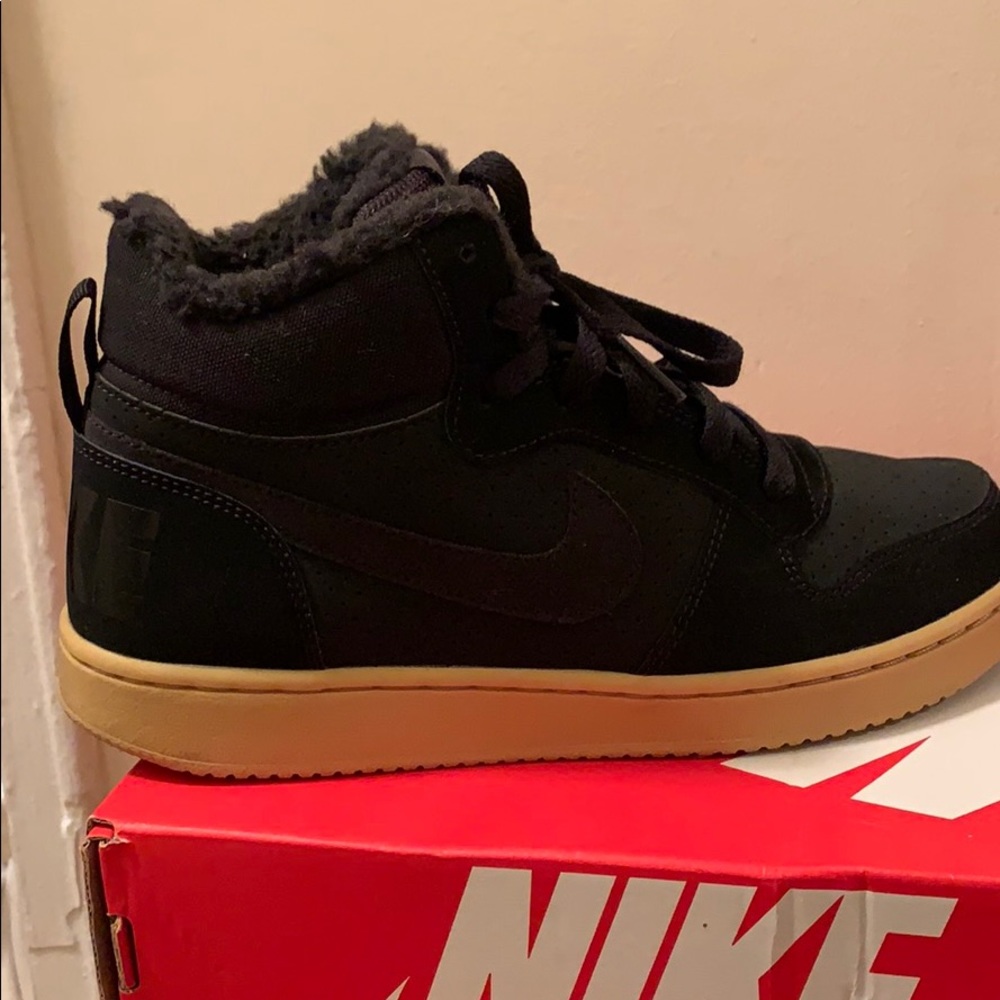 Nike warm sneakers